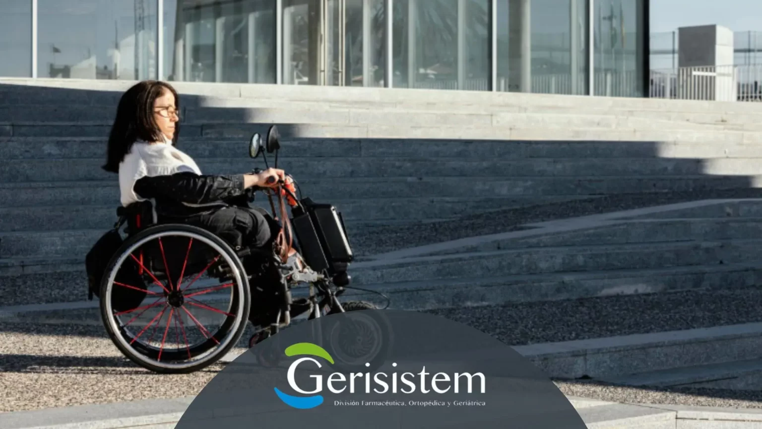 Silla de ruedas eléctrica de última generación con diseño ergonómico y pantalla conectada
